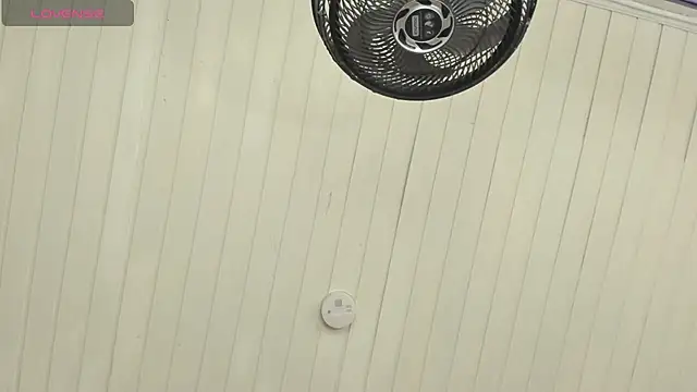 Shara_Goddes05 live sex cam