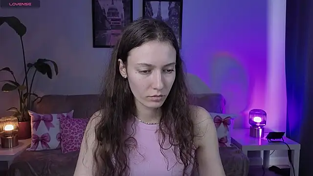 VioletaBloom live sex cam