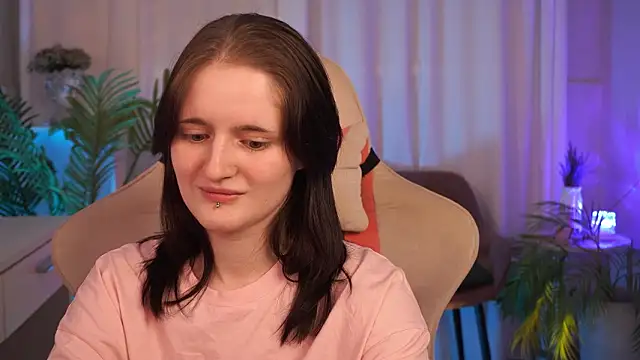 EffieLilium's cam snapshot