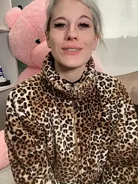 TheRealJessyLey live sex cam