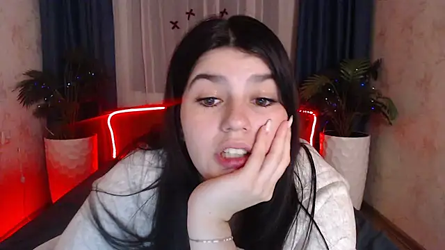 KisaModel's cam snapshot