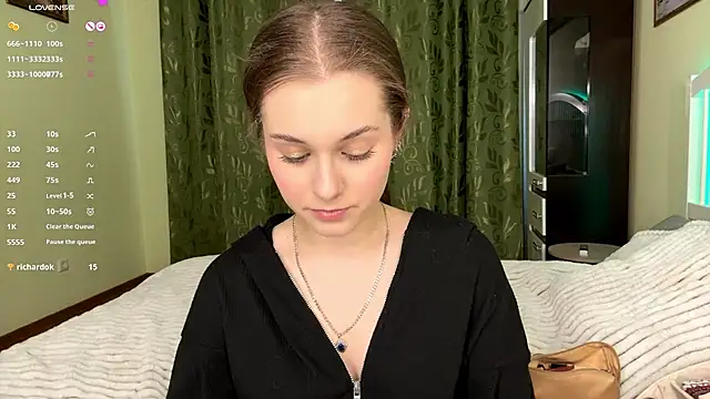 MiaBlanko's cam snapshot