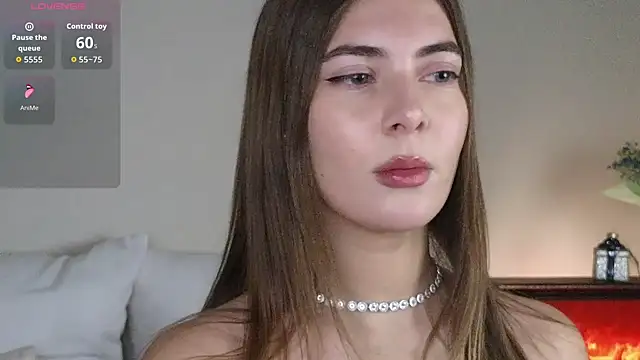 chloi_hes's cam snapshot