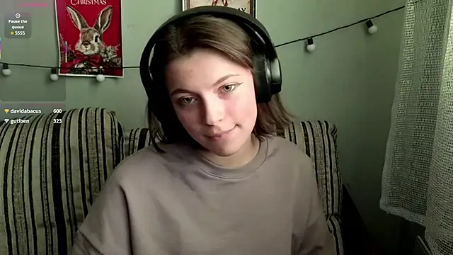 CutieAnny's cam snapshot