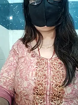 Aishwaryaa_69's cam snapshot