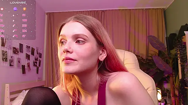 Gretchen_Mol's cam snapshot