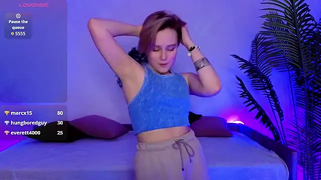 Ellie_Heavenly's cam snapshot