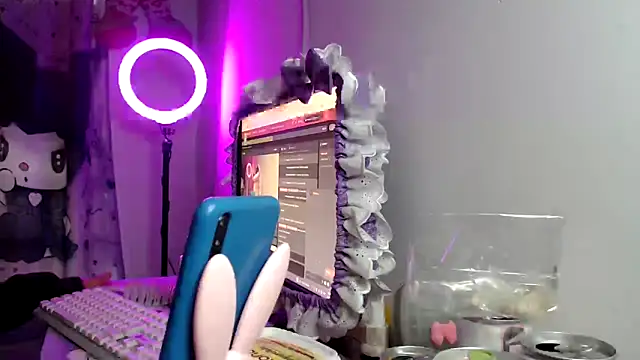 lussyevans24 live sex cam