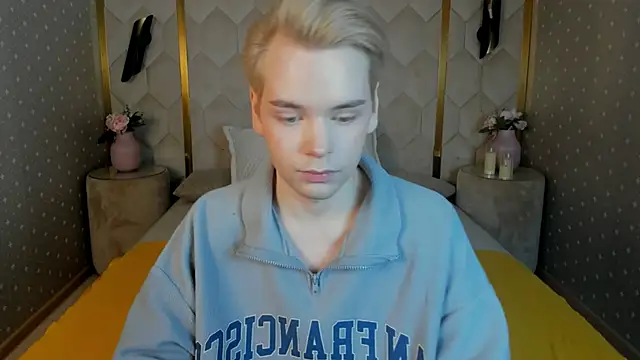 Je_Salvatore's cam snapshot