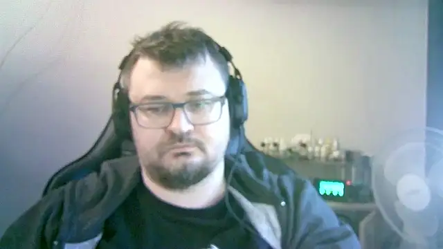 SirAbuser's cam snapshot