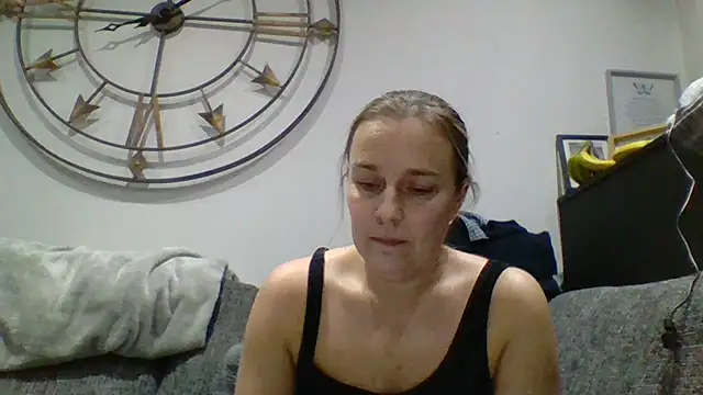 scrummymummy2 live sex cam