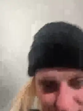 KITTYBOOBOOFUXX's cam snapshot