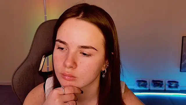 May_Bloom live sex cam