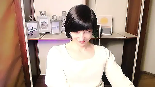 _AngeliaFlow_'s cam snapshot