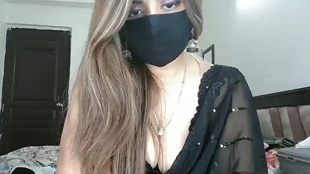 Meadow_Rain's cam snapshot