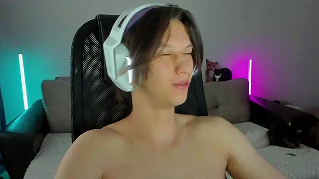 Ostin_meow live sex cam