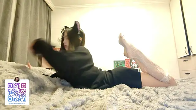 Qwami_Amie's cam snapshot