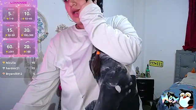 moon_boobs's cam snapshot