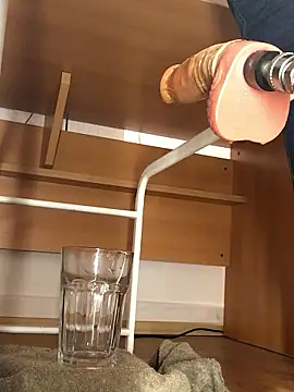 Inseminator69 live sex cam