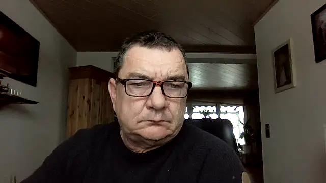 Nobbie444 live sex cam