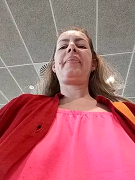 uber_babe's cam snapshot