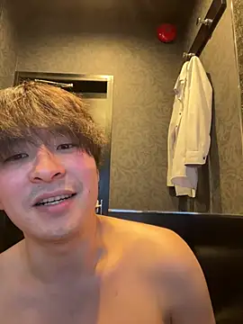 yuuki8910 live sex cam