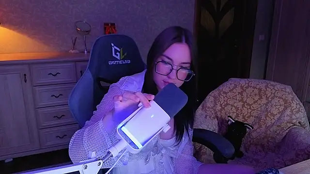 AnneAverry's cam snapshot