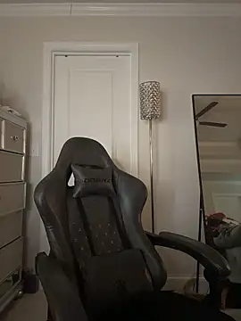 butterflybootyy live sex cam