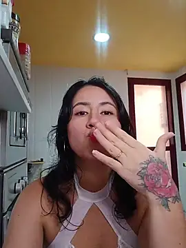 Megan_hotwife_'s cam snapshot