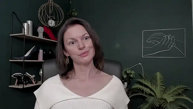 VivianWILD's cam snapshot