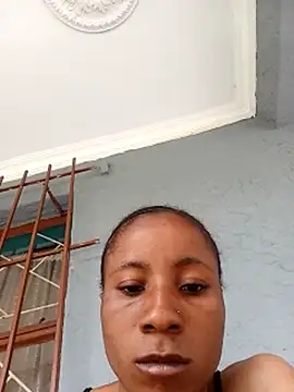 HotPetite_25's cam snapshot