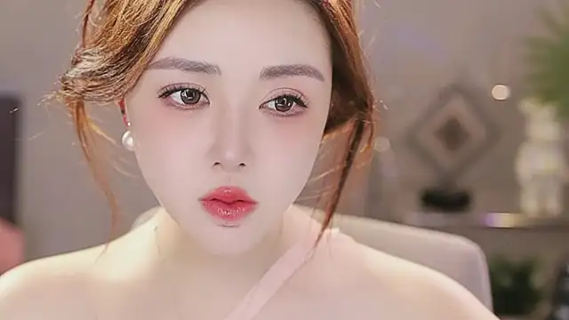 Qiaoqiao__ live sex cam