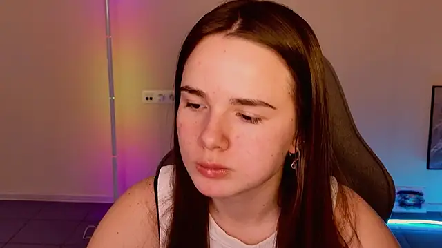 May_Bloom's cam snapshot