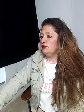 MilfCute_sex's cam snapshot