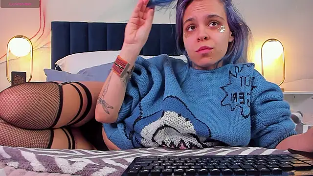 LiraBelle's cam snapshot