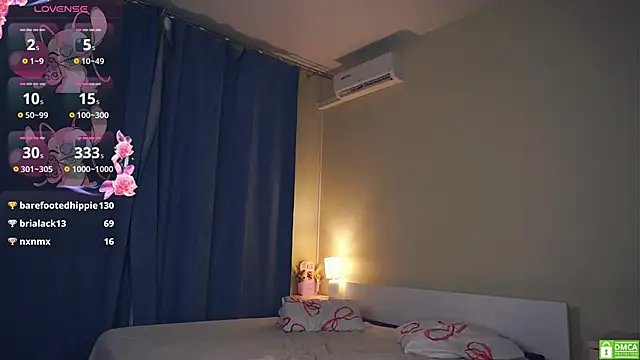 LoraDavi's cam snapshot