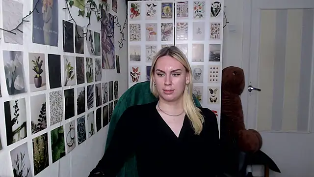 CapriScorpion live sex cam