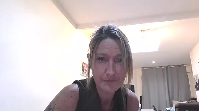 SophieTentation's cam snapshot