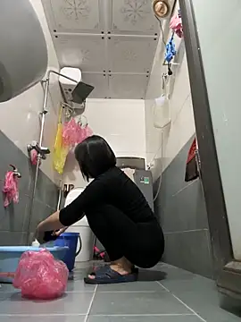 May-Squirt live sex cam