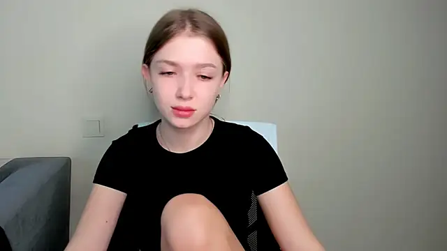 ElleLuv_'s cam snapshot