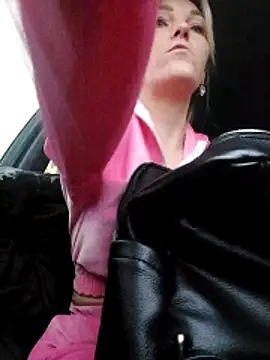 Crazy_lady69's cam snapshot