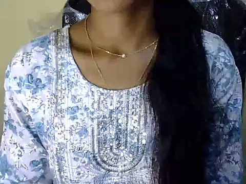 Khushi_v's cam snapshot