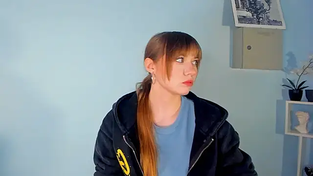 RegenaLinnen's cam snapshot