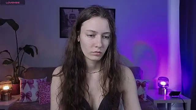 VioletaBloom's cam snapshot