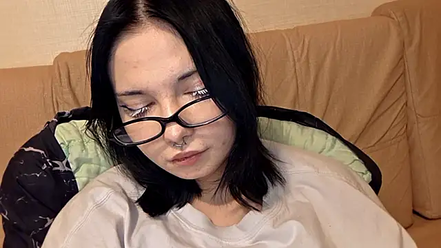 Goth_cute's cam snapshot