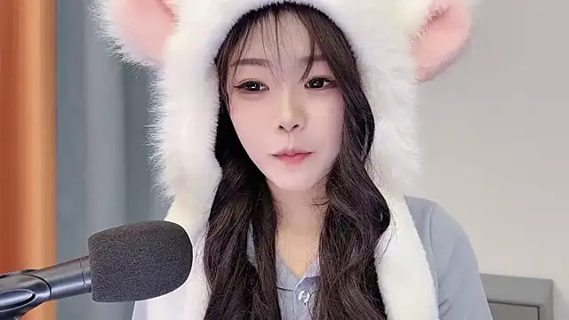 smalldaisy's cam snapshot