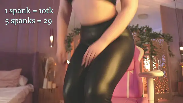 Smiley_Mia's cam snapshot