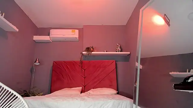 cinnia_'s cam snapshot