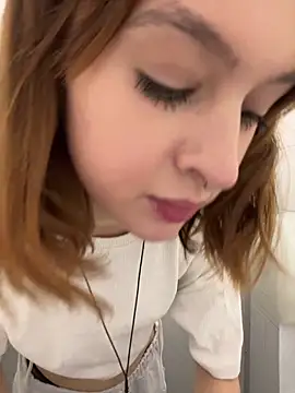 hani_obsessed's cam snapshot