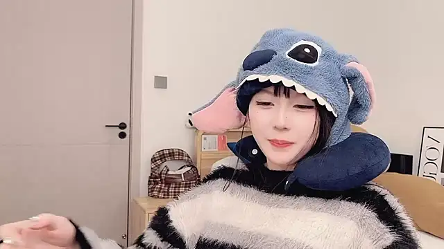 lnua-lnua's cam snapshot